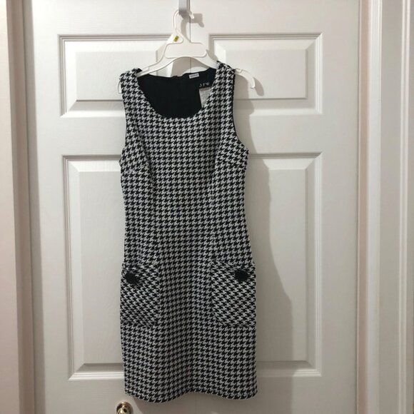 Elegant Black and White Houndstooth Mini Dress - Picture 11 of 13
